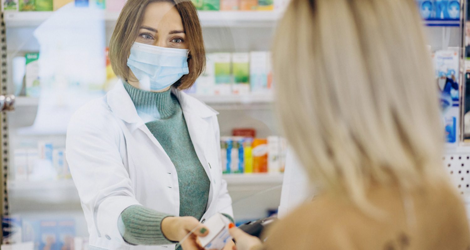 Formation adulte pour devenir préparateur en pharmacie dans un cadre professionnel